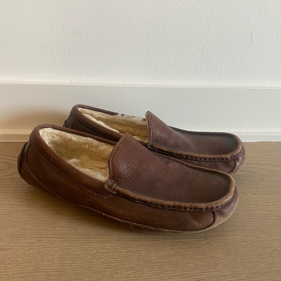 UGG Australia Men’s Slip-On Loafer. Men’s Size 8. - Picture 1 of 3